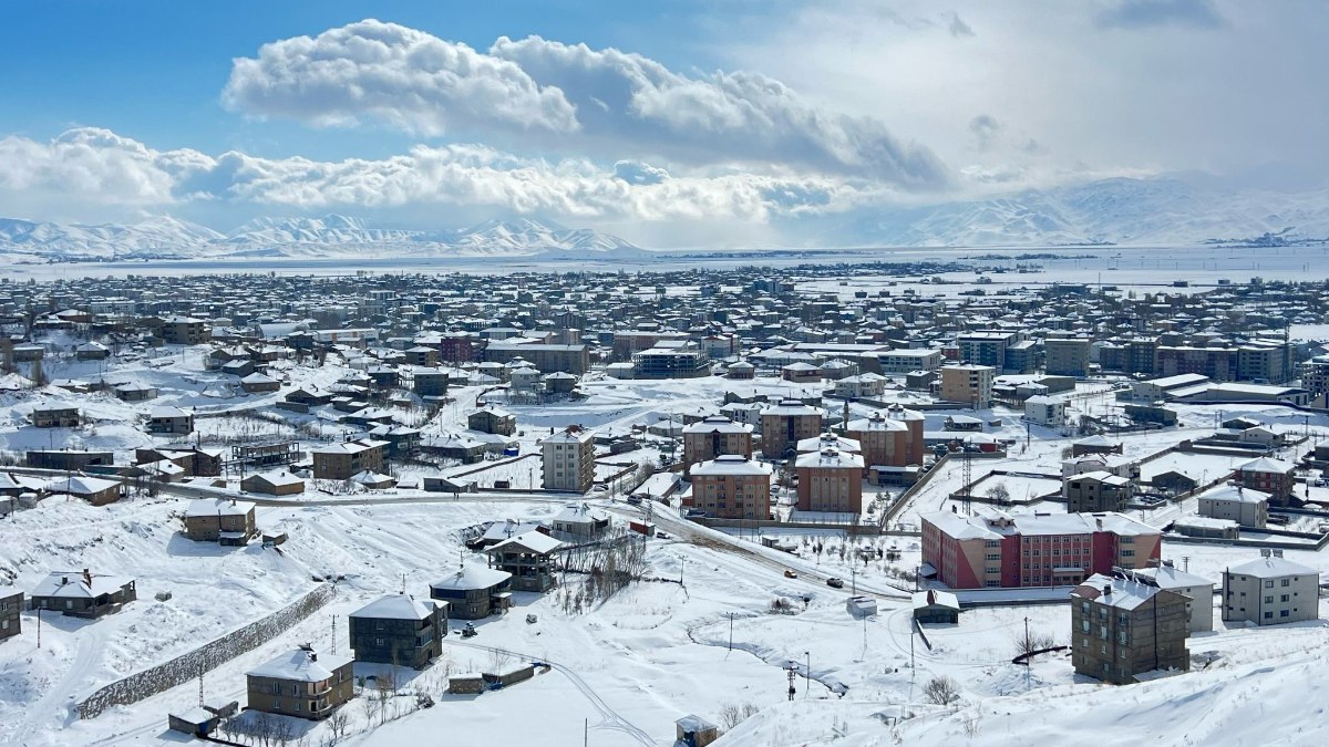 hakkaride-284-yerlesim-yeri-kardan-kapandi-HpqQyRTv.jpg