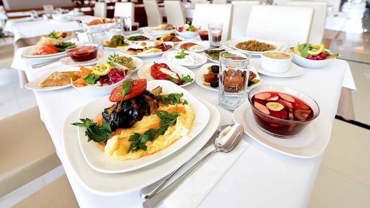 hazin-yeme-kesimi-ramazan-menulerini-hazarladi-1at9XmNv.jpg