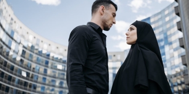 Nilperi-Sahinkaya8217dan-Aska-Pragmatik-Bakis-8220Karnin-Acsa-Ne-Aski8221-featured