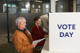 ABD-Yuksek-Mahkemesi8217nden-Dogumla-Vatandaslik-Hakki-Icin-Tarihi-Karar-Bekleniyor-featured